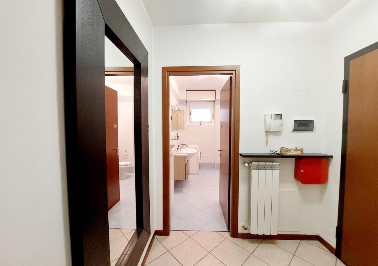 Apartamento Monolocale-7 Minuti Da Bergamo, 10 Minuti Milan Bergamo Airport Gorle Exterior foto